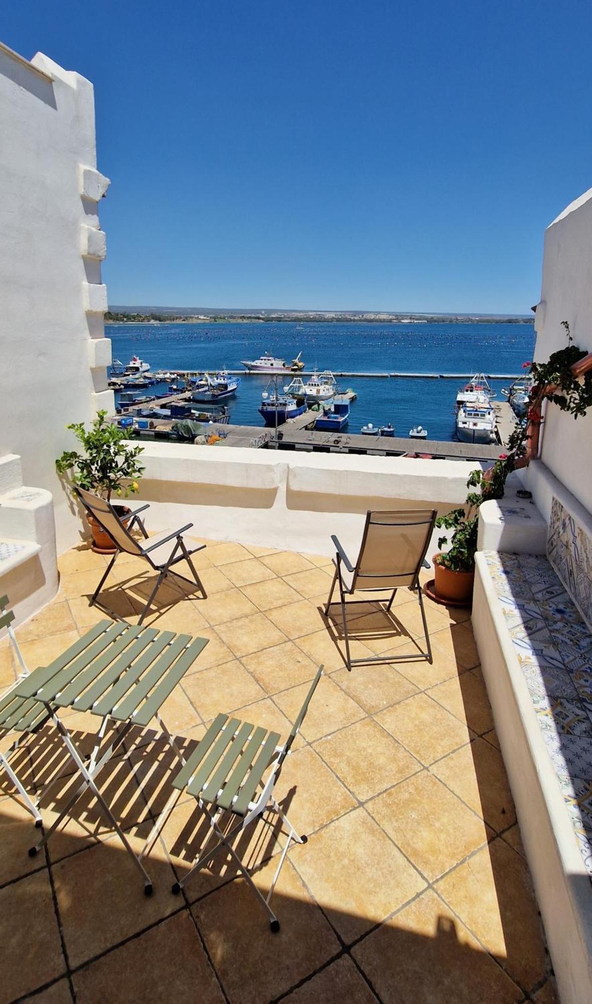 Il Palazzino Apartment Taranto Bagian luar foto